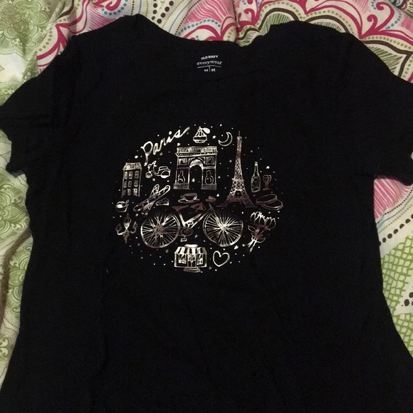 Old navy top - Picture 1 of 2